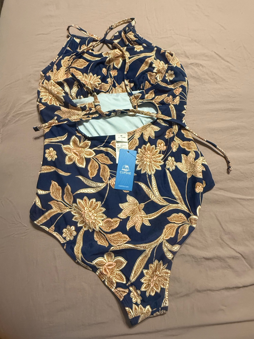 Cupshe women’s 1 pc suit